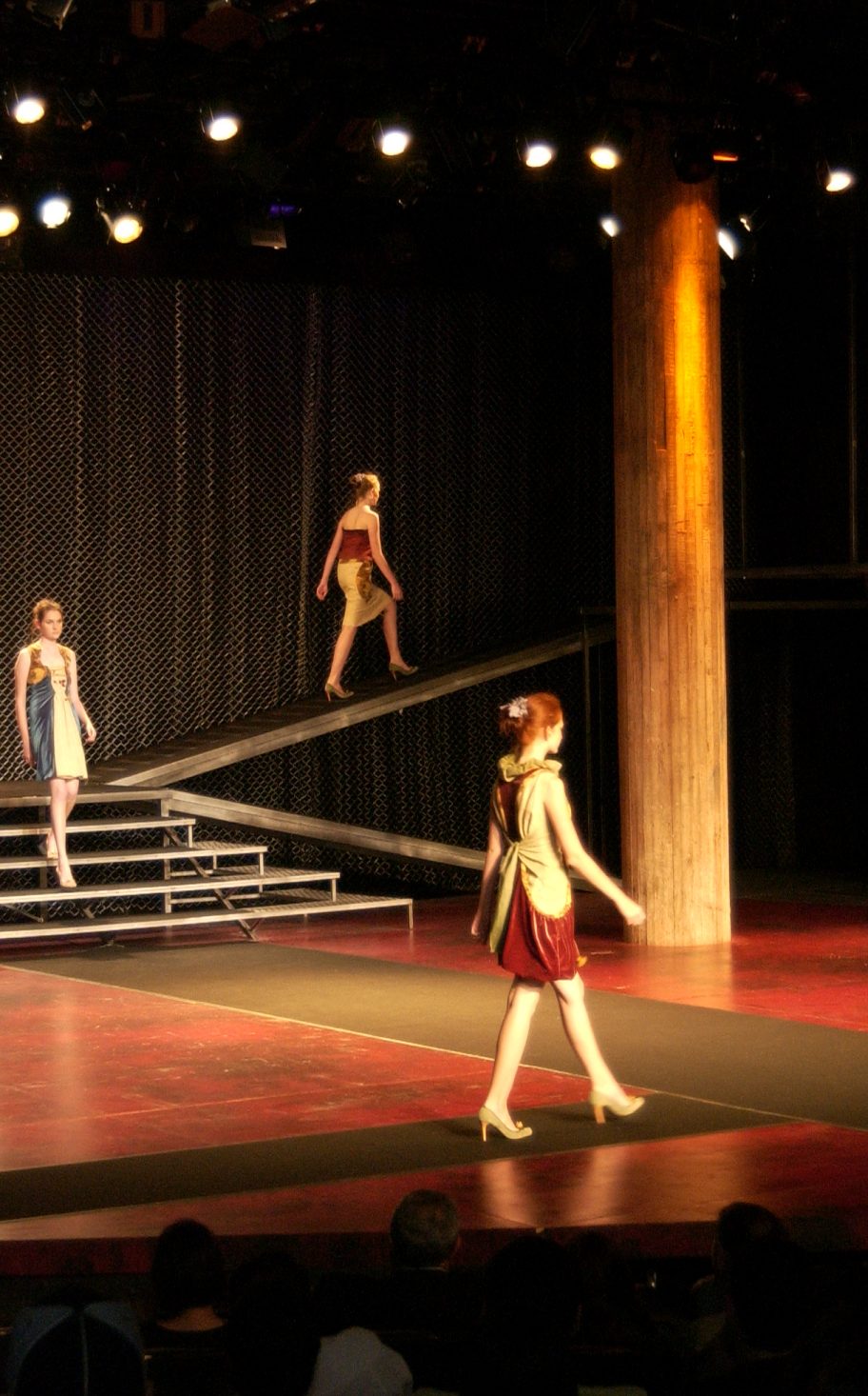 Faculdade de Artes Plásticas – 3º FAAP Moda 2006