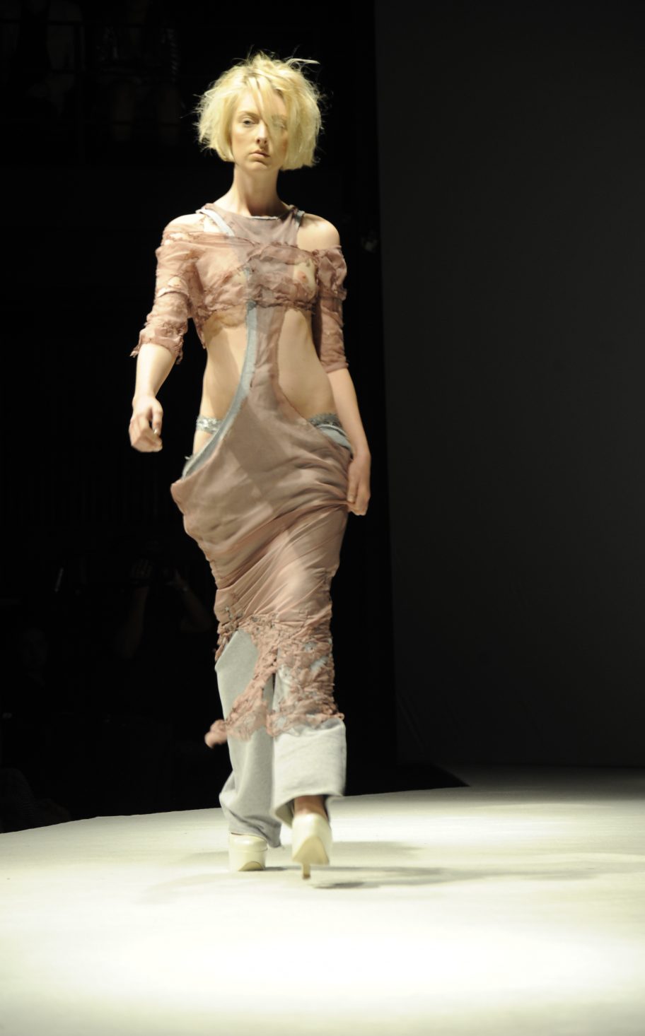 Faculdade de Artes Plásticas – 8º FAAP Moda 2011