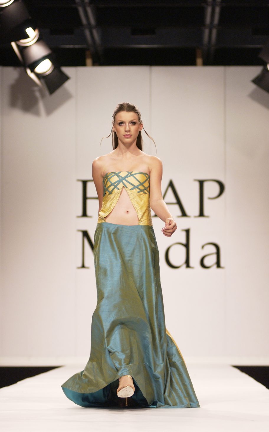 Faculdade de Artes Plásticas – 2º FAAP Moda 2005