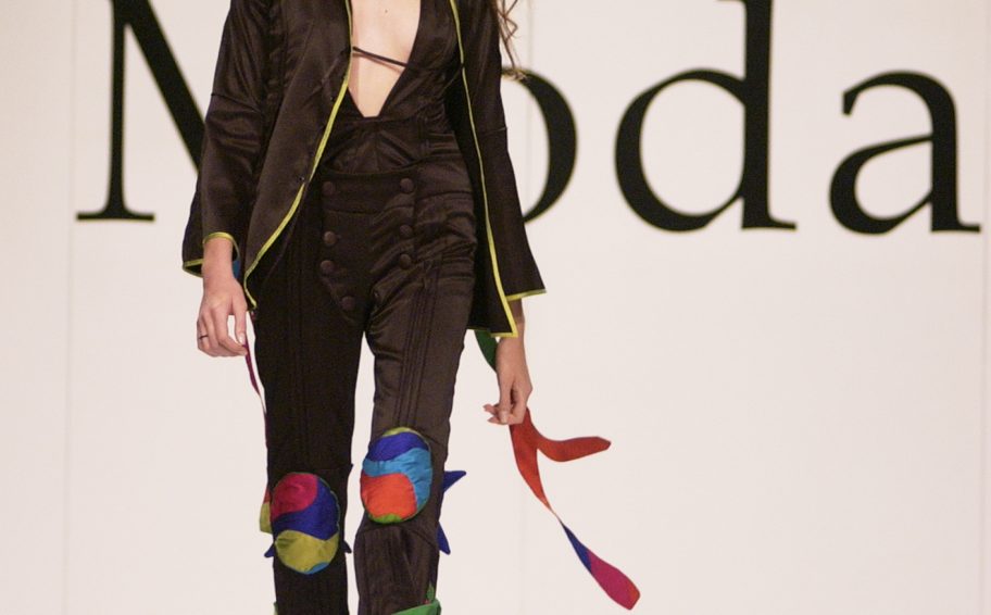Faculdade de Artes Plásticas – 2º FAAP Moda 2005