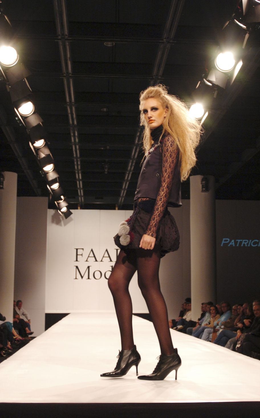 Faculdade de Artes Plásticas – 2º FAAP Moda 2005