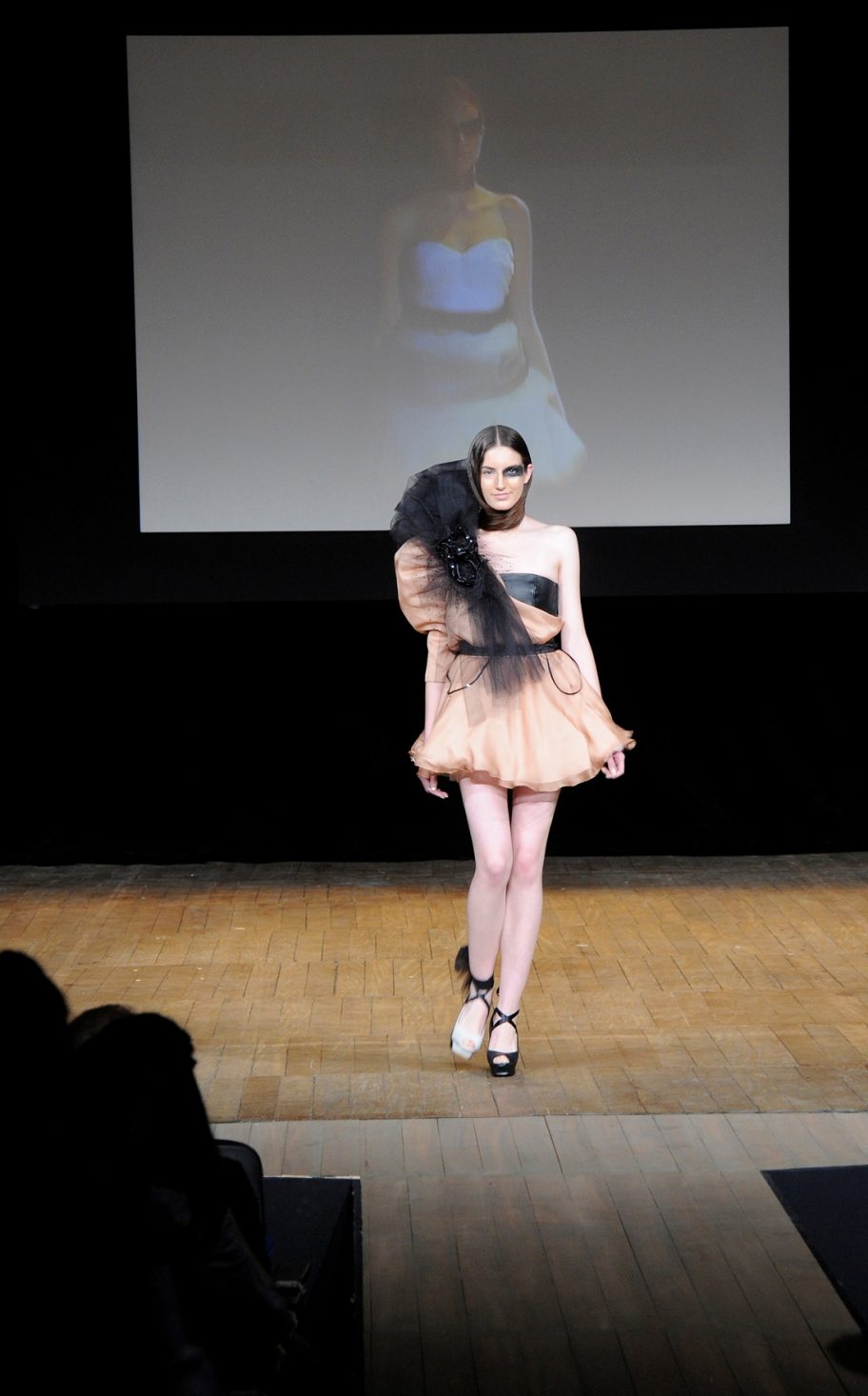 Faculdade de Artes Plásticas – 7º FAAP Moda 2010