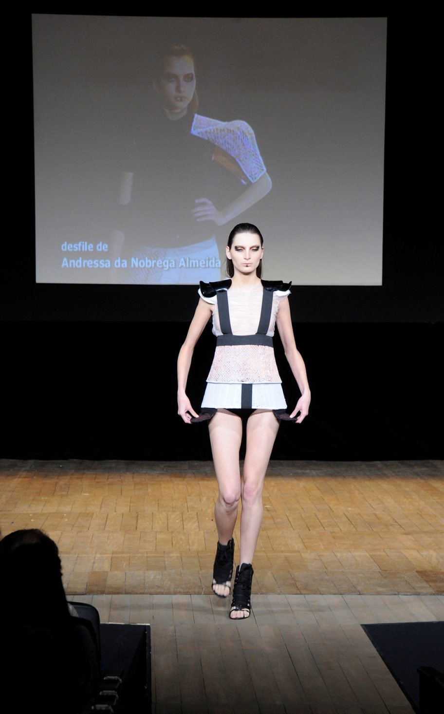 Faculdade de Artes Plásticas – 7º FAAP Moda 2010
