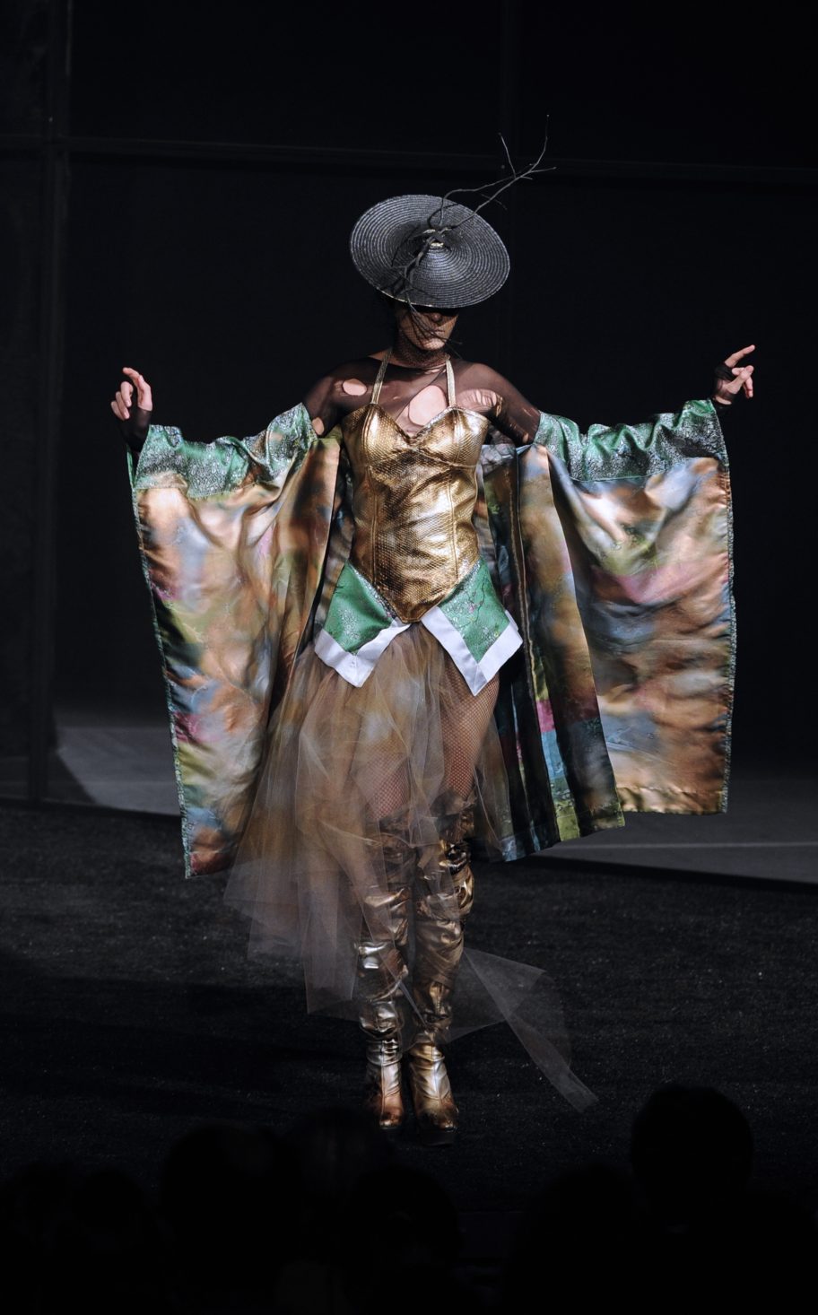 Faculdade de Artes Plásticas – 6º FAAP Moda 2009