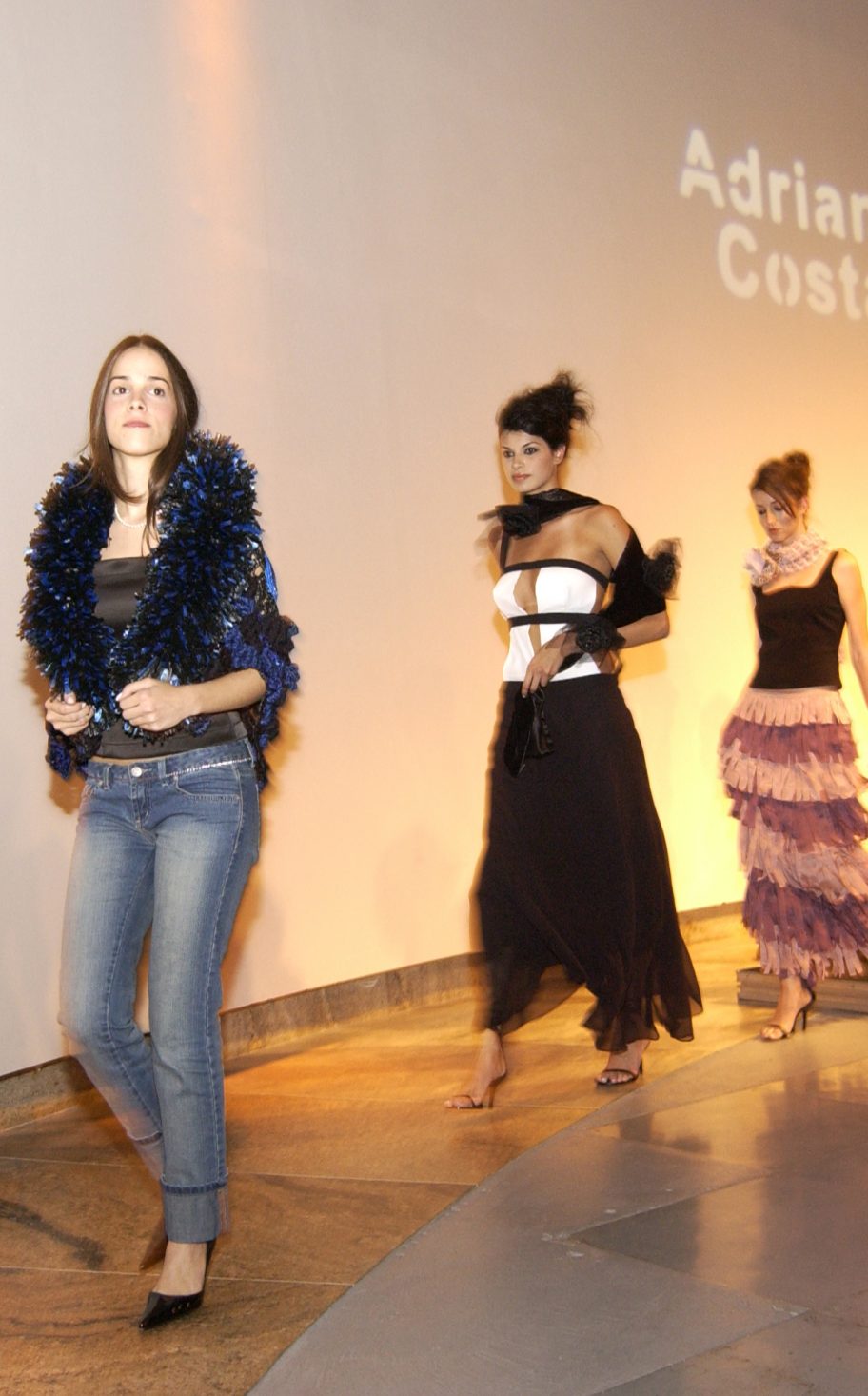 Faculdade de Artes Plásticas – 1º FAAP Moda 2004