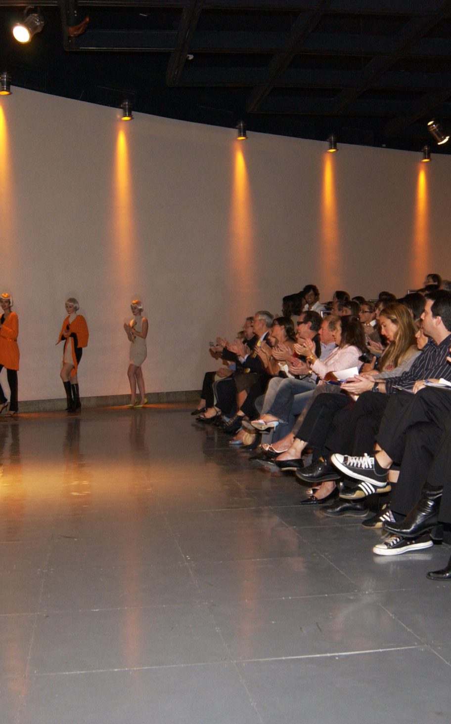 Faculdade de Artes Plásticas – 1º FAAP Moda 2004