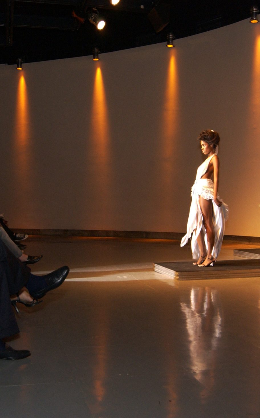 Faculdade de Artes Plásticas – 1º FAAP Moda 2004