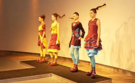 Faculdade de Artes Plásticas – 1º FAAP Moda 2004