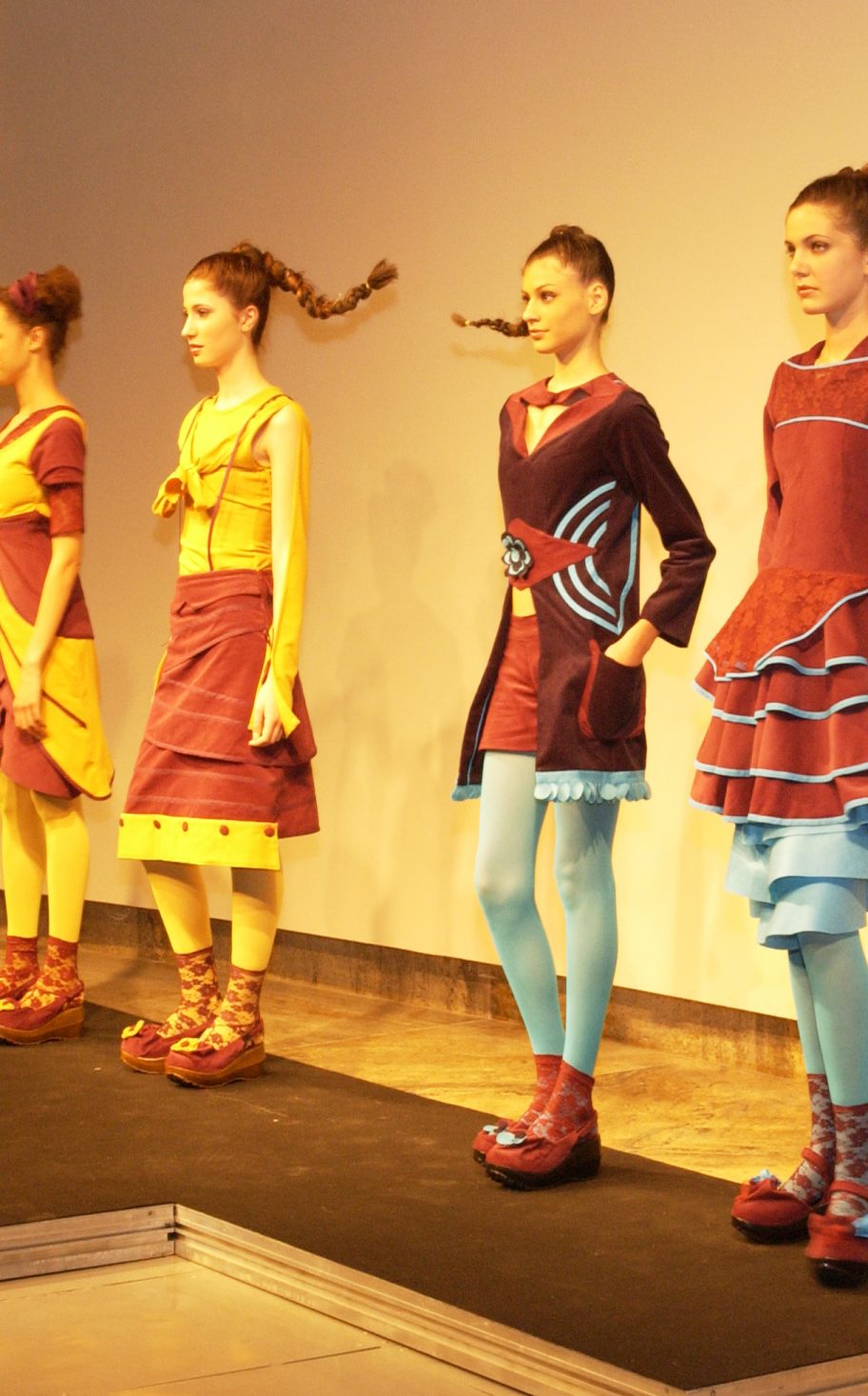 Faculdade de Artes Plásticas – 1º FAAP Moda 2004