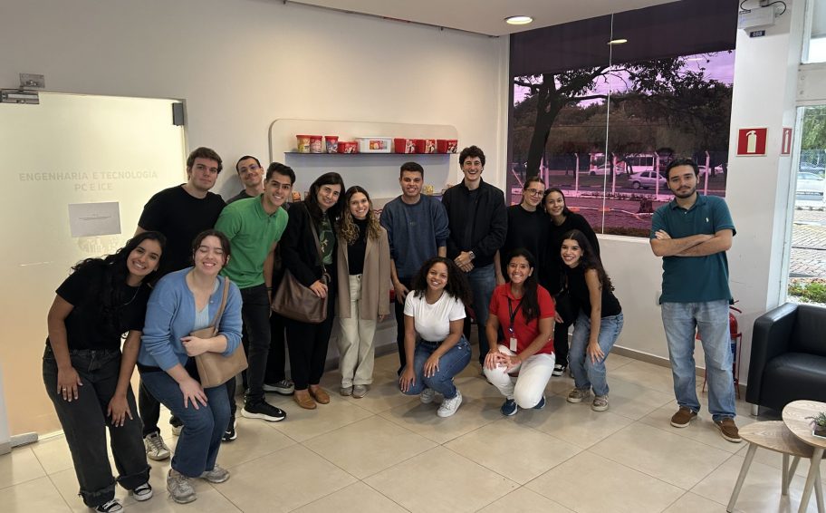 5AE94B34-2940-402F-8BFF-4E2A69847F57 1