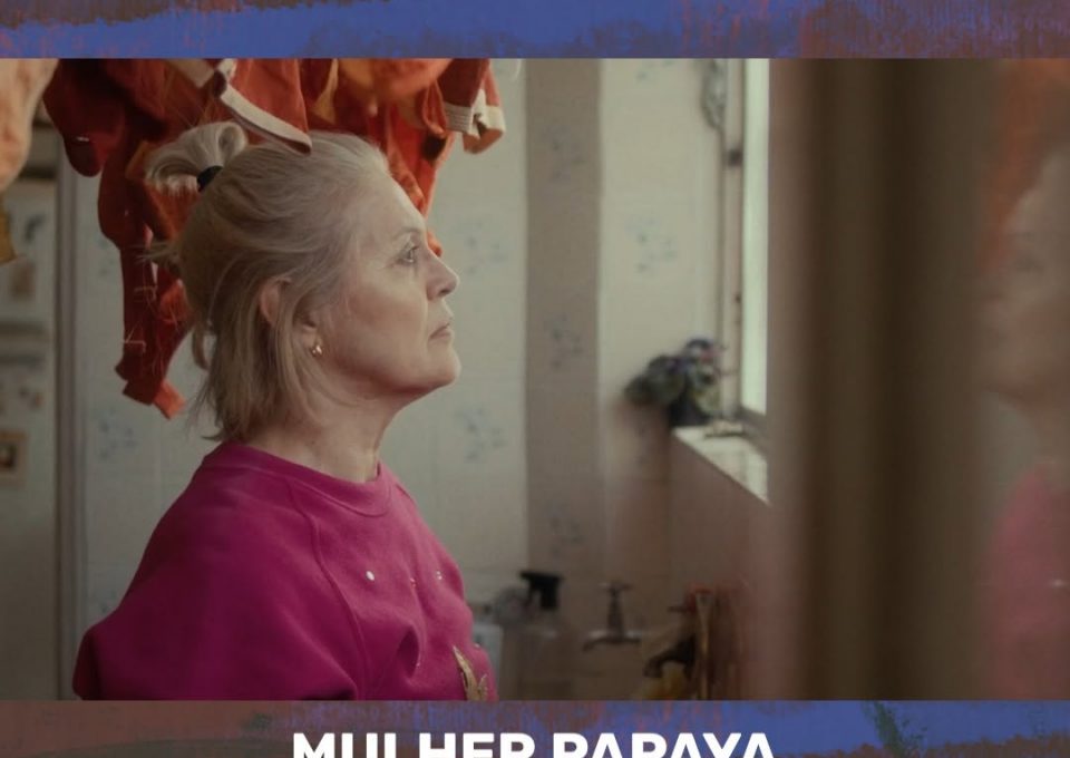 mulher papaya